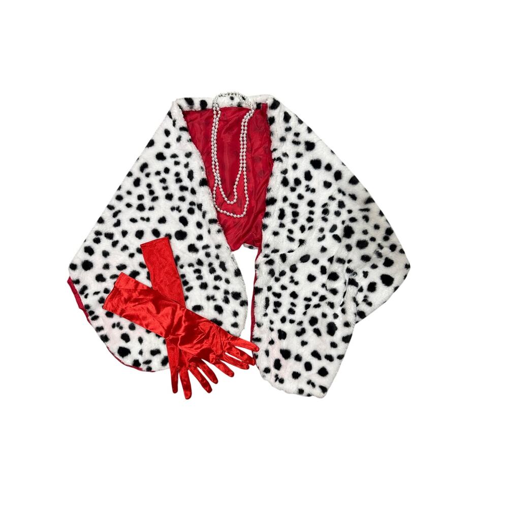 Cruella De Vil accessories never been used